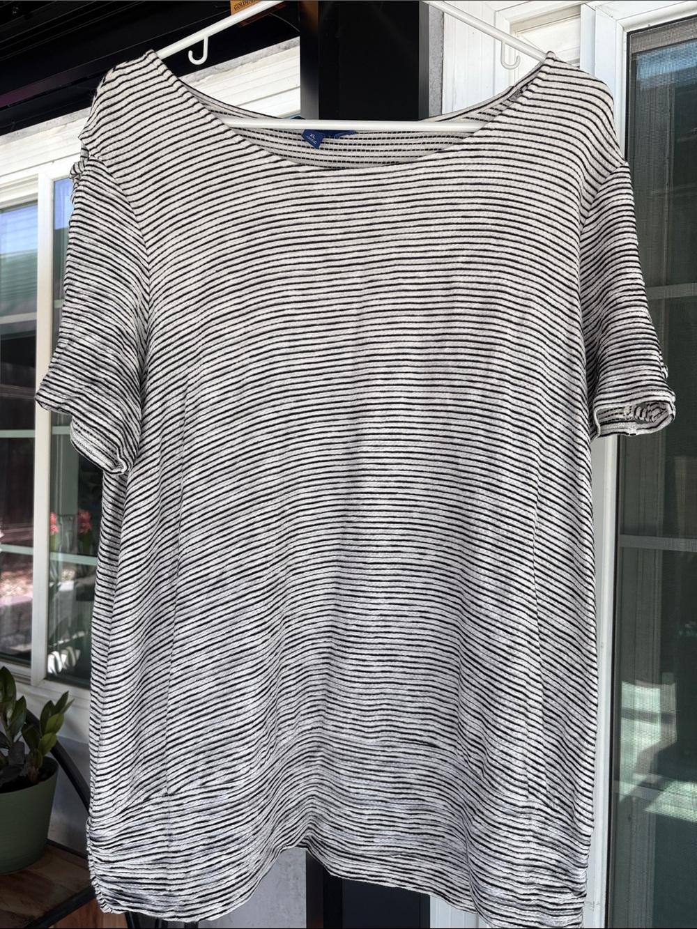 Apt. 9 Black and White Striped Short Sleeve Tee